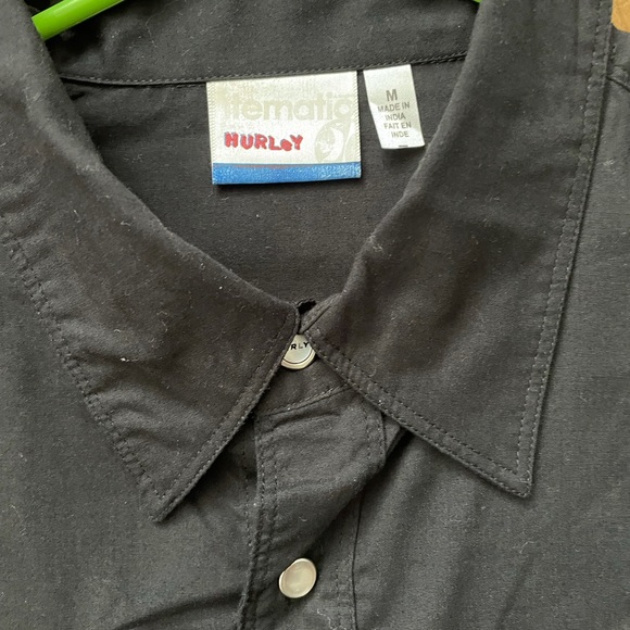 Hurley short sleeve button down shirt - Picture 3 of 4